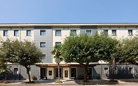 Antum Hotel